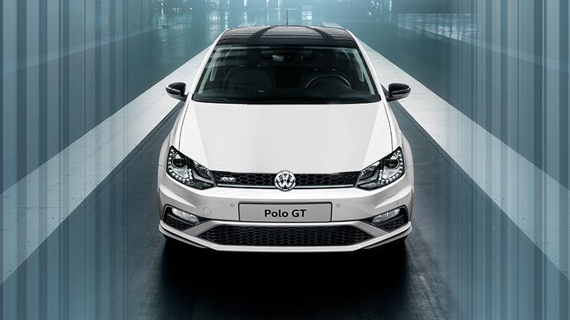 «Я начал разгоняться и… внезапно чихнул». Восстановление Polo GT после ДТП